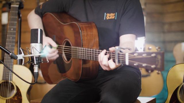Martin Custom Shop Dreadnought Sinker Mahogany смотреть онлайн