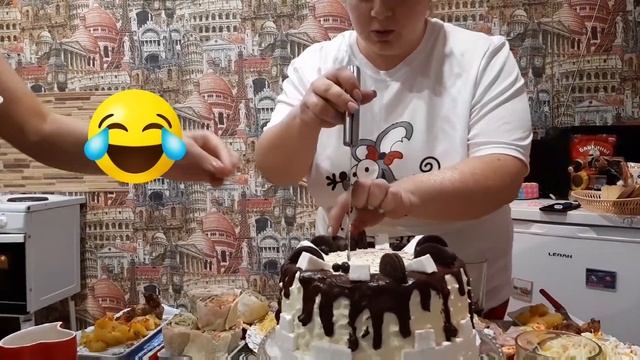 #38 Этот праздник день рождения... Мне 27 и я забываю русский язык. смотреть онлайн