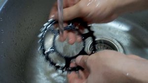 Как снять, полностью разобрать, почистить, смазать и собрать трещотку велосипеда