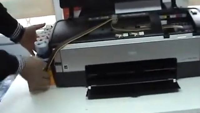 Epson Photo R1400 Bitmeyen Kartuş Tank montesi.flv смотреть онлайн