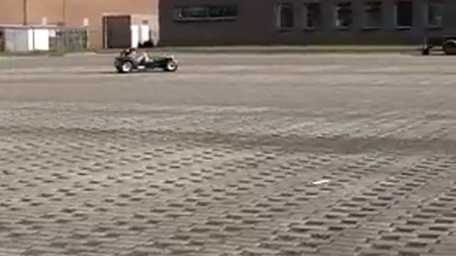 Sam and morris in a kids lotus 7 caterham смотреть онлайн