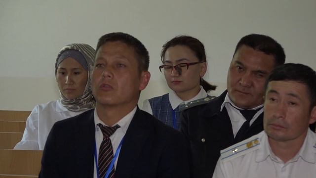 Замирбек Базарбеков ознакомился с деятельностью Сулюктинского городского суда смотреть онлайн