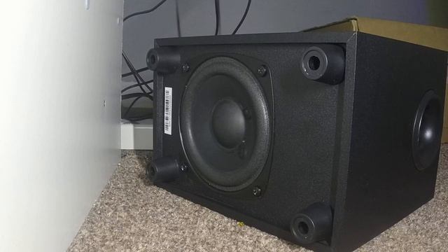 Logitech z213 bass test смотреть онлайн