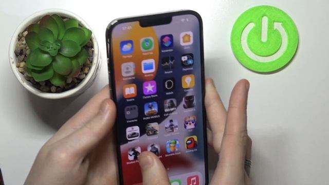 Использование функции фонарика на iPhone 13 Pro Max / Как включить вспышку в камере на iPhone 13? смотреть онлайн
