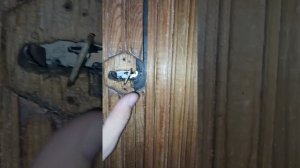 если застрял ключ в замке что делать?