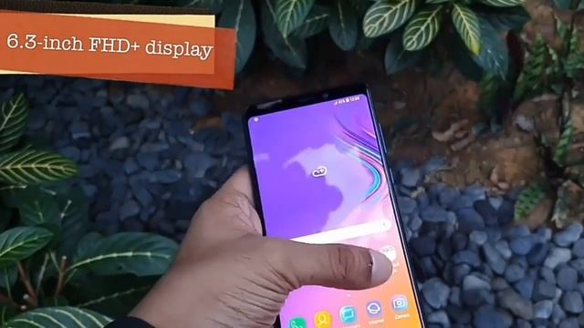 Samsung Galaxy A9 - World's First Phone with 4 Rear Cameras - First Look??? смотреть онлайн