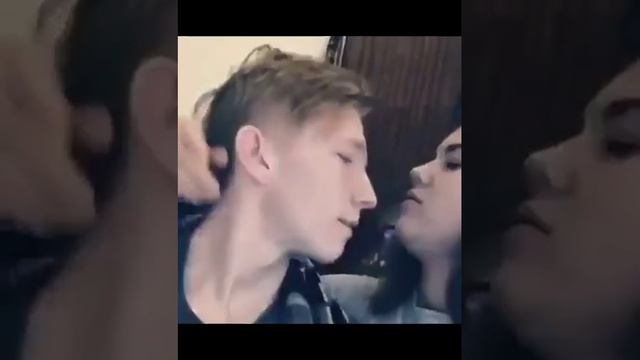 ПОДБОРКА МИЛЫХ ПАР | это эстетично | милота | поцелуй | любовь | парень и девушка | целуются смотреть онлайн