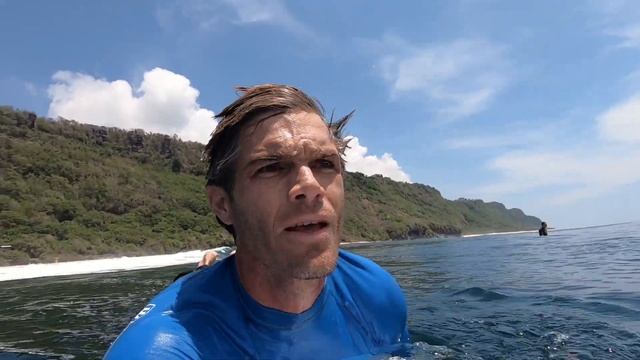 How to Surf a Smaller Surfboard - Don't Kook It! смотреть онлайн