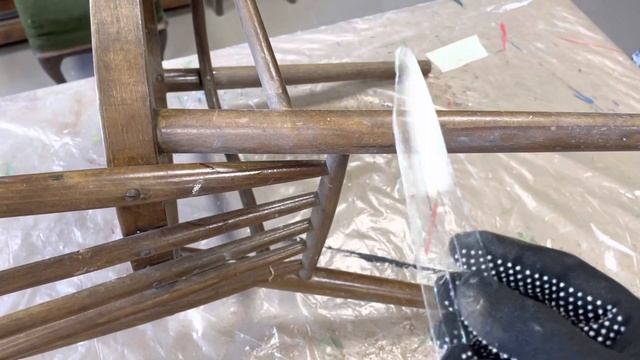 Самый дешёвый способ снять старый лак с мебели смотреть онлайн