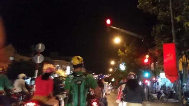 На скутере по Вьетнаму (Фантьет, Муйне). Riding a scooter in Vietnam смотреть онлайн