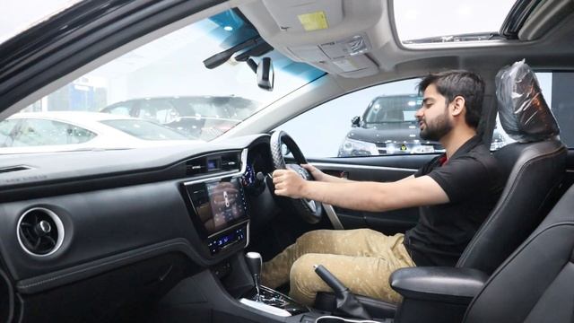 Toyota Corolla Altis Grande X Black Interior 2022 Detailed Review: Price, Specifications & Features смотреть онлайн