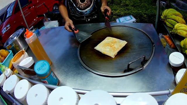 Уличная еда ПХУКЕТА ТАЙСКИЙ БЛИНЧИК С БАНАНОМ смотреть онлайн