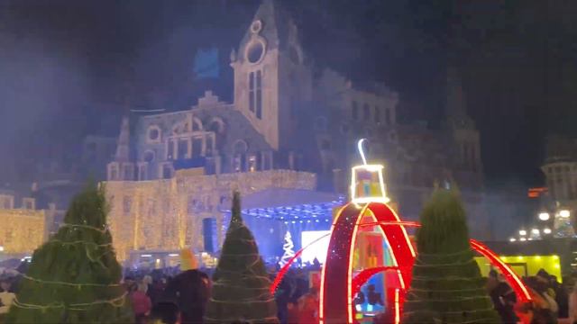 Главная елка в Батуми | Грузия - Christmas walking in Batumi, Europe Square смотреть онлайн