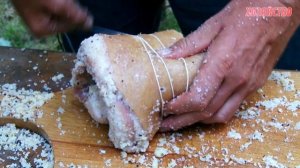 Рулет из вареной грудинки – отличный деликатес от Олега Пахолкова