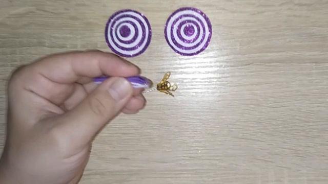 Игрушки на ёлку за 5 минут из фоамирана. Новогодние игрушки канзаши. смотреть онлайн