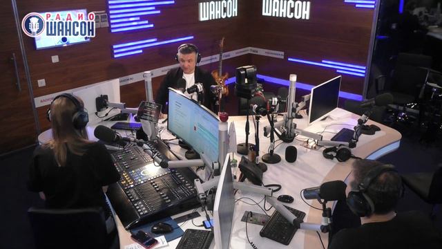 Иван ЗАМОТАЕВ в гостях у Радио Шансон («Полезное время») смотреть онлайн