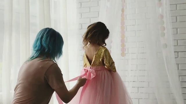 Съемка для студии проката платьев смотреть онлайн