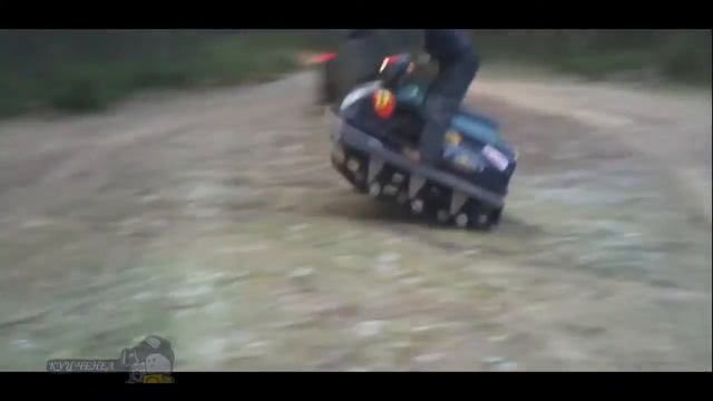 Маленький гусеничный вездеход смотреть онлайн