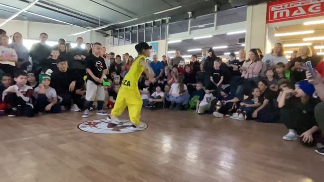 Bboy Mot(ПодZемка) vs Egoza смотреть онлайн