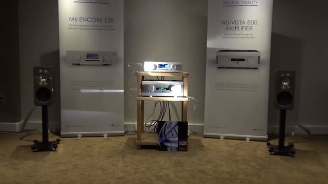 Musical Fidelity Encore NuVista KEF Reference Nordost @ Indulgence HiFi Show 2017 смотреть онлайн