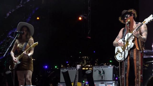 Orville Peck | Born This Way (Lady Gaga) | live WeHo Pride OUTLOUD, June 3, 2023 смотреть онлайн