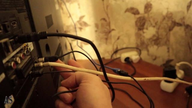 Как улучшить прием тв сигнала комнатной антенны? смотреть онлайн