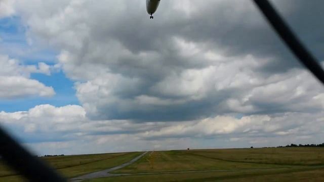 Airbus A380 Emirates landing on airport Vienna Schwechat, Austria (P34). смотреть онлайн