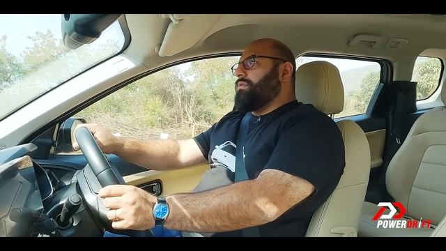 Mahindra XUV700 vs Tata Safari - Desi Superstars - Volume 2 | Diesel Comparison Review | PowerDrift смотреть онлайн