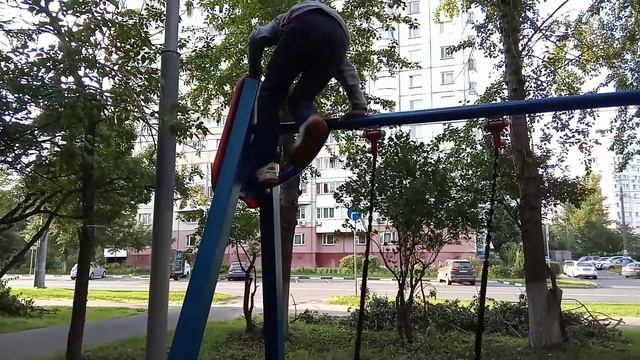 Пять способов как залезть на качели смотреть онлайн