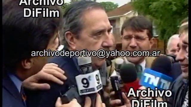Raul Alfonsin hablad de Fernando De La Rua despues de haber votado - Elecciones - DiFilm (1992) смотреть онлайн