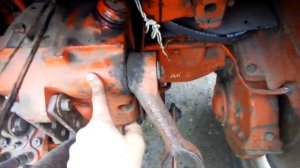 Масло МГЕ  в гідросистему трактора  Т-25. #трактор #т25