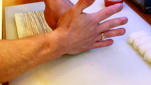 Как приготовить ролл Филадельфия? смотреть онлайн