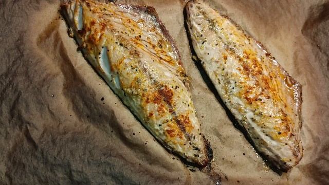 Сочная, вкусная СКУМБРИЯ в духовке за 5 минут! Рецепт вкусной скумбрии в духовке. Быстро и просто. смотреть онлайн