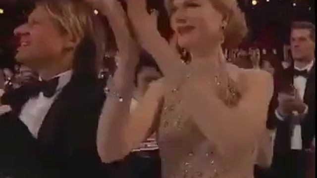 Аплодисменты Николь Кидман взорвавшие интернет/Nicole Kidman's Strange Clapping