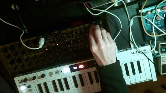 BEHRINGER K-2 First Contact