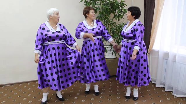 трио Подружки  Тополь, тополь, тополек