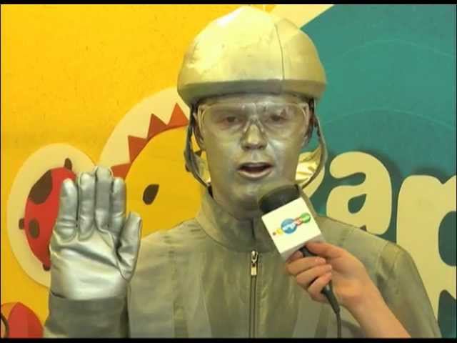 Робот Робин. Интервью на ВВЦ 1 июня