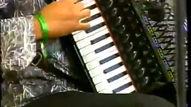 "Tico-Tico"- Винченто Абрачанте - итальянский аккордеонист на фестивале в Юдерупе (Дания) 2000 смотреть онлайн
