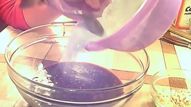 Шоколадный кекс-ну очень шоколадный.