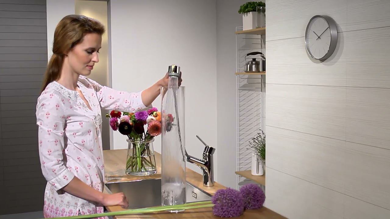 Hansgrohe Talis S Single lever kitchen mixer with pull-out spray 32841000.mp4 смотреть онлайн