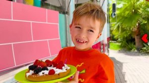 Новые полезные истории для детей с Крисом и Ники