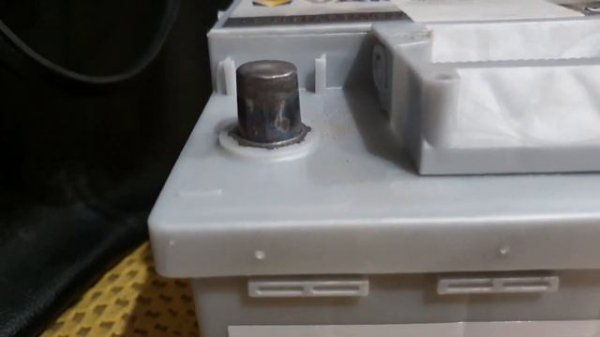 Распаковка — Автомобильный аккумулятор Varta Silver Dynamic