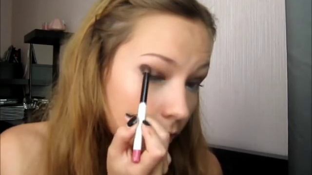 коричнево-голубой макияж для Дня Рождения смотреть онлайн