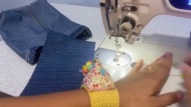 IDEIA DE COSTURA FÁCIL ⭐️ REAPROVEITAMENTO DE CALÇA JEANS ⭐️ BOLSA FÁCIL смотреть онлайн