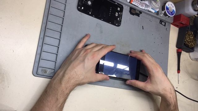 Замена дисплея Xiaomi Mi A1 смотреть онлайн