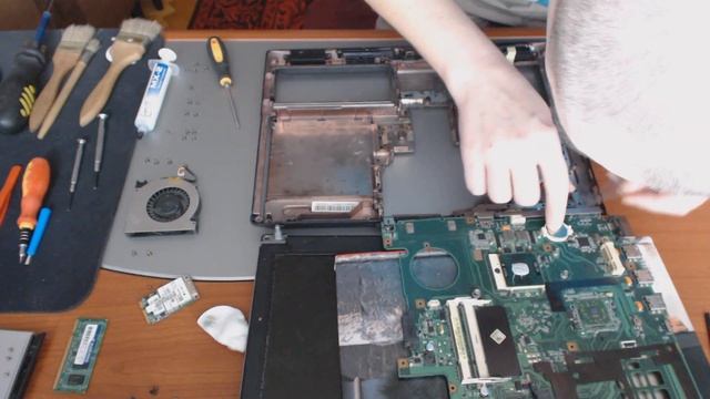 Disassembly Asus F5R смотреть онлайн