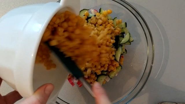 Очень вкусный салат с корейской морковью и кукурузой. Salad with Korean carrots and corn смотреть онлайн