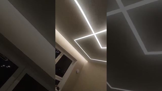 Натяжной потолок со световыми линиями смотреть онлайн