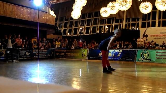 Кирилл Трубичин.Jaz-Funk 2-е место.Ялта смотреть онлайн