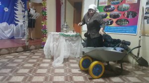 Музыкальная сценка «Течёт ручей, бежит ручей»